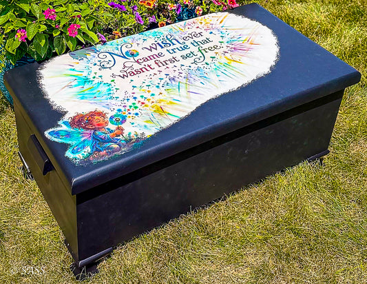 Black Cedar Storage Chest with Hand-Painted Dandelion Sprite Transfer | Dent de Lion