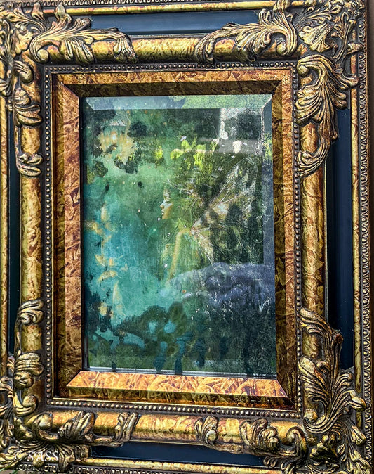 Enchanted Fairy Mirror with Gold Gilt Frame - Éclair de Fée