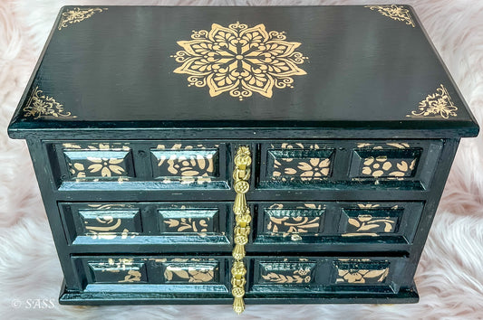 Black & Gold Mandala Jewelry Box - Éclat d'Or Nocturne