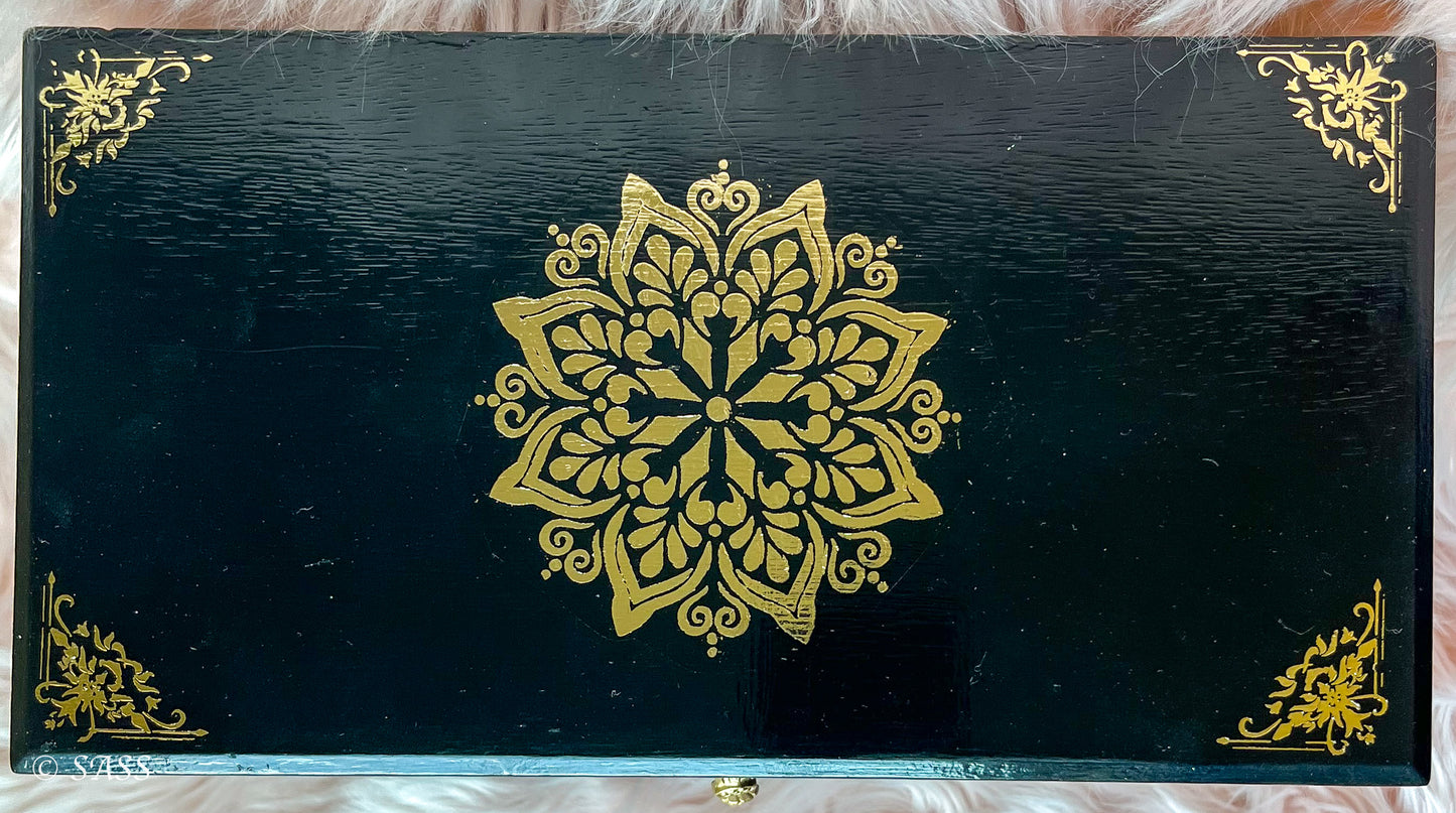 Black & Gold Mandala Jewelry Box - Éclat d'Or Nocturne