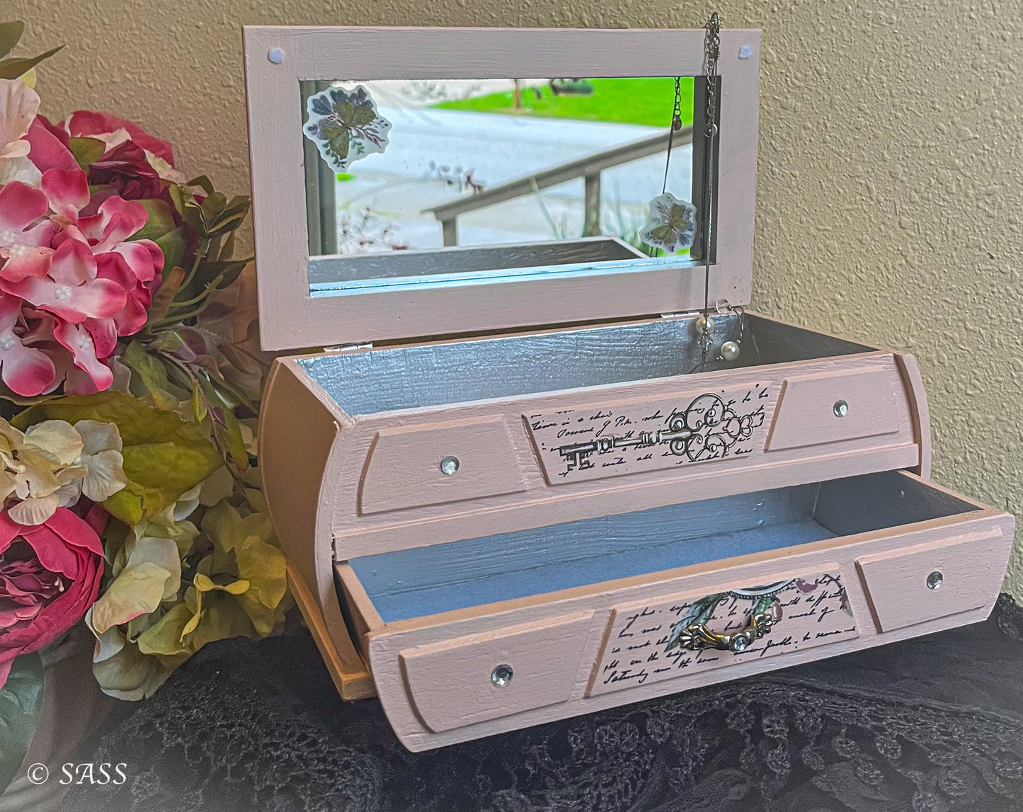 Pink Tabletop Jewelry Box - Flutter & Whisper