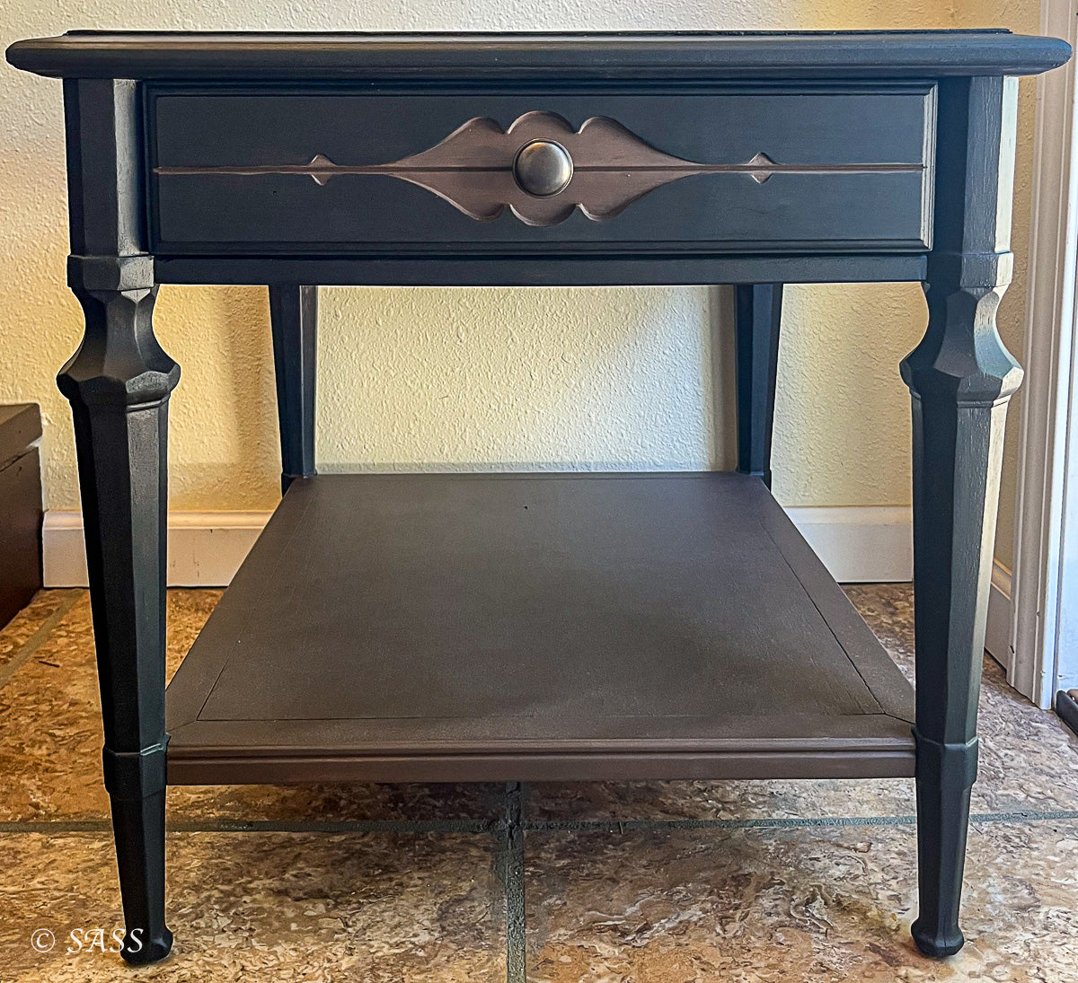 Black & Brown Side Table - L'intemporel