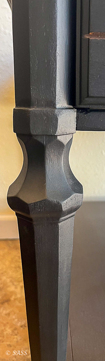 Black & Brown Side Table - L'intemporel