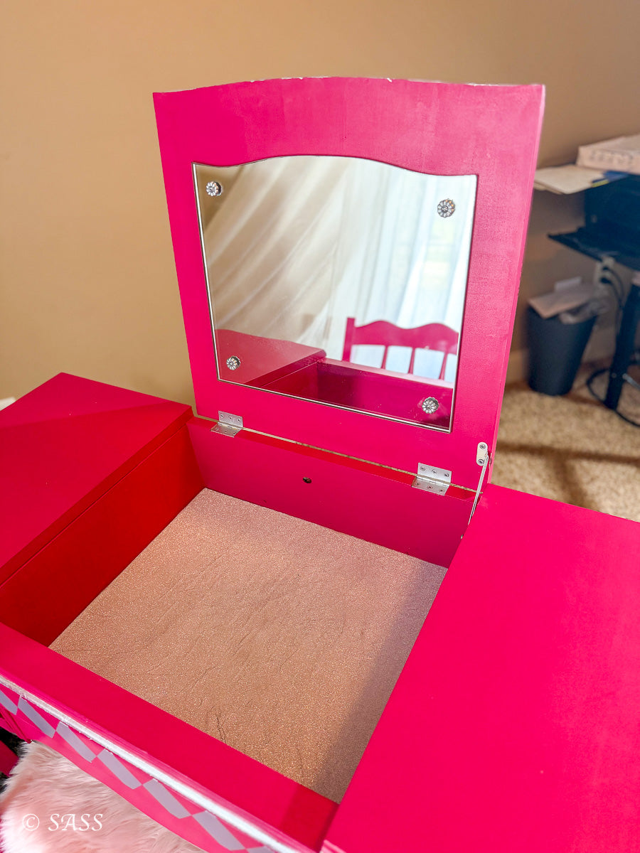 Hot Pink Vanity with Silver Leaf & Harlequin Design - La Vanité