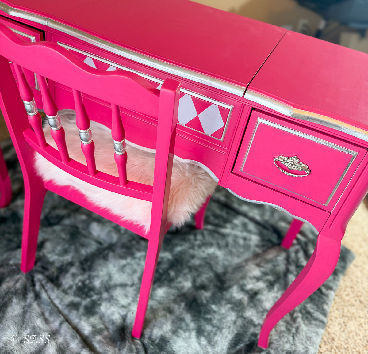 Hot Pink Vanity with Silver Leaf & Harlequin Design - La Vanité