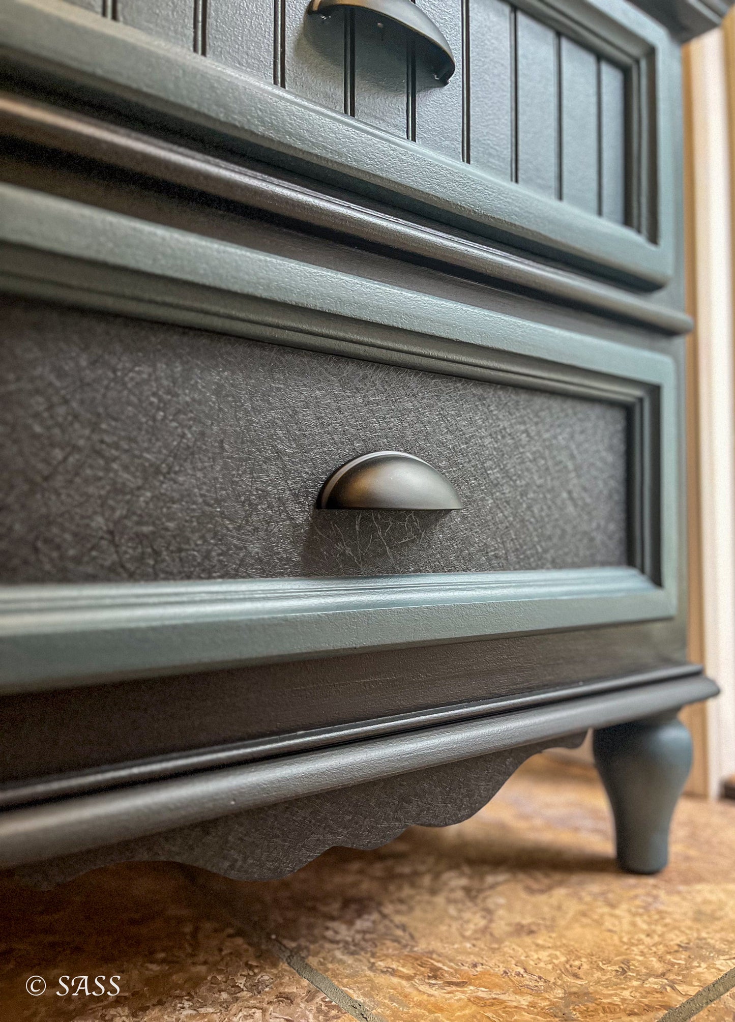 Bassett Nightstand in Tricorn Black - Le Monsieur
