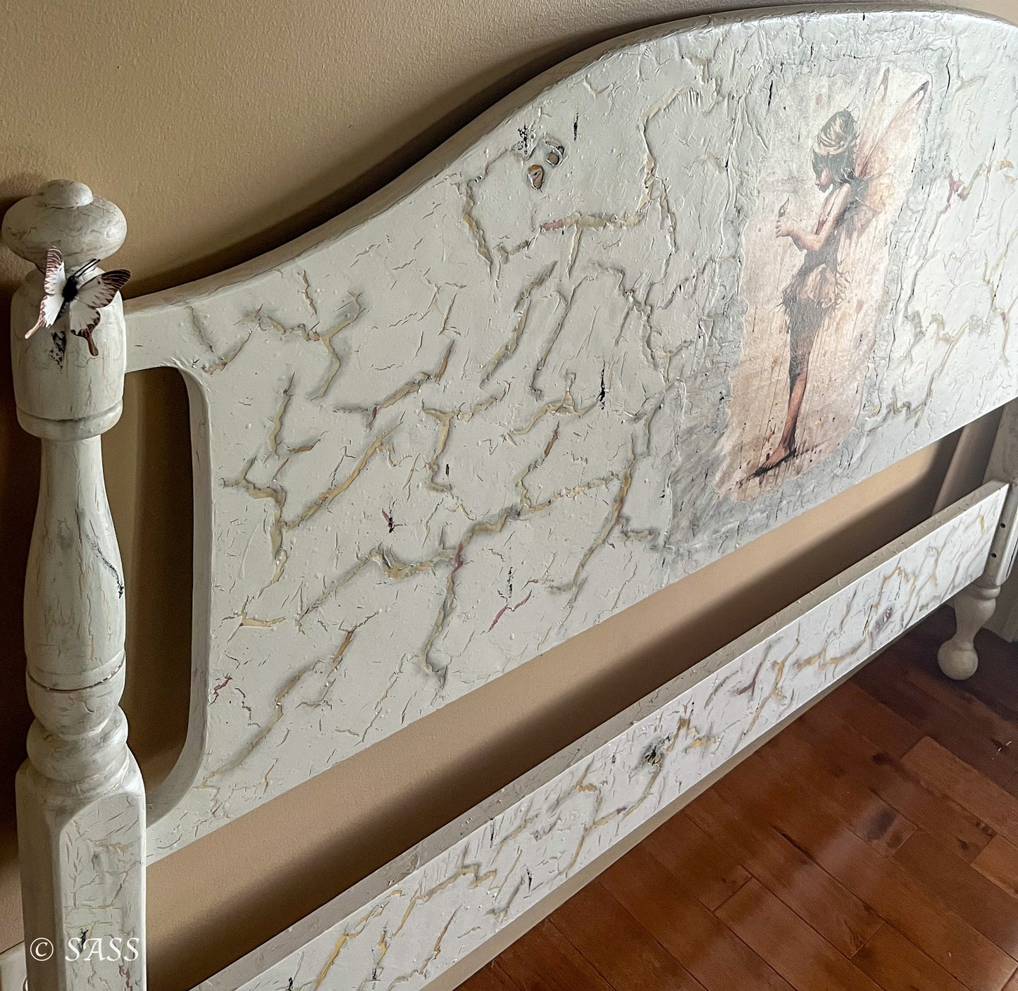 Full-Size Fairy Portal Bed Frame - Le Passage de Maia