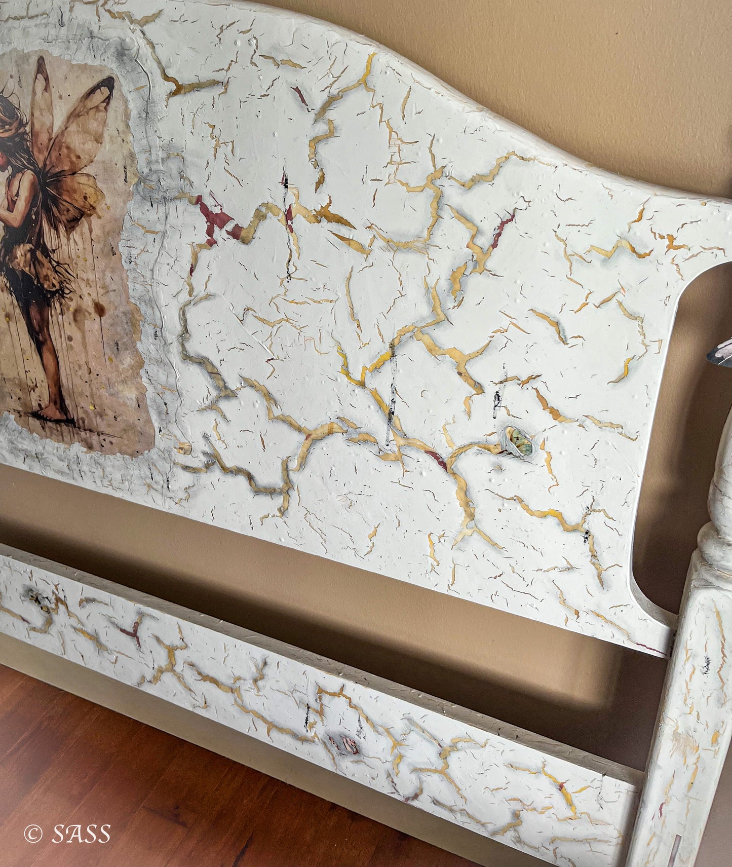 Full-Size Fairy Portal Bed Frame - Le Passage de Maia